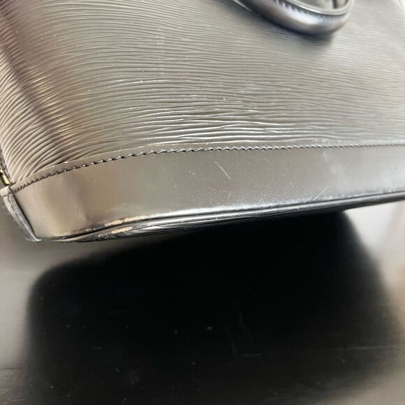 AUTHENTIC LOUIS VUITTON ALMA in Black Epi Leather - Picture 10 of 14